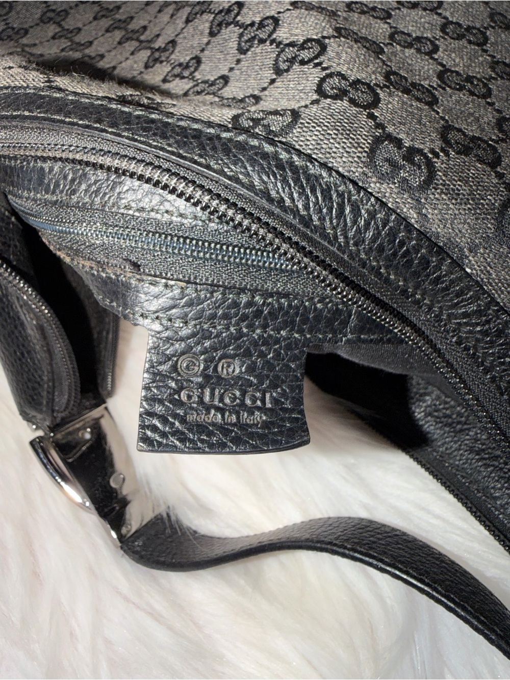 Gucci Black GG Monogram Canvas leather Hobo Bag. - Picture 7 of 16